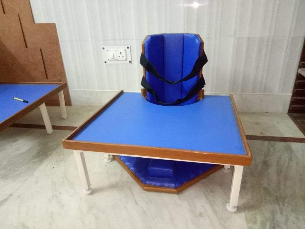 child20sitting20chair.jpg CHILD SITTING CHAIR