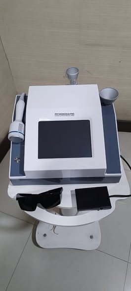 class20420laser.jpg CLASS iV LASER